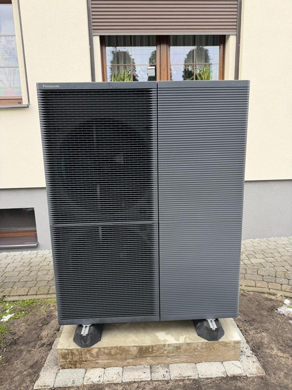 montaż pompy ciepła firmy Panasonic serii Aquarea L - Tworóg